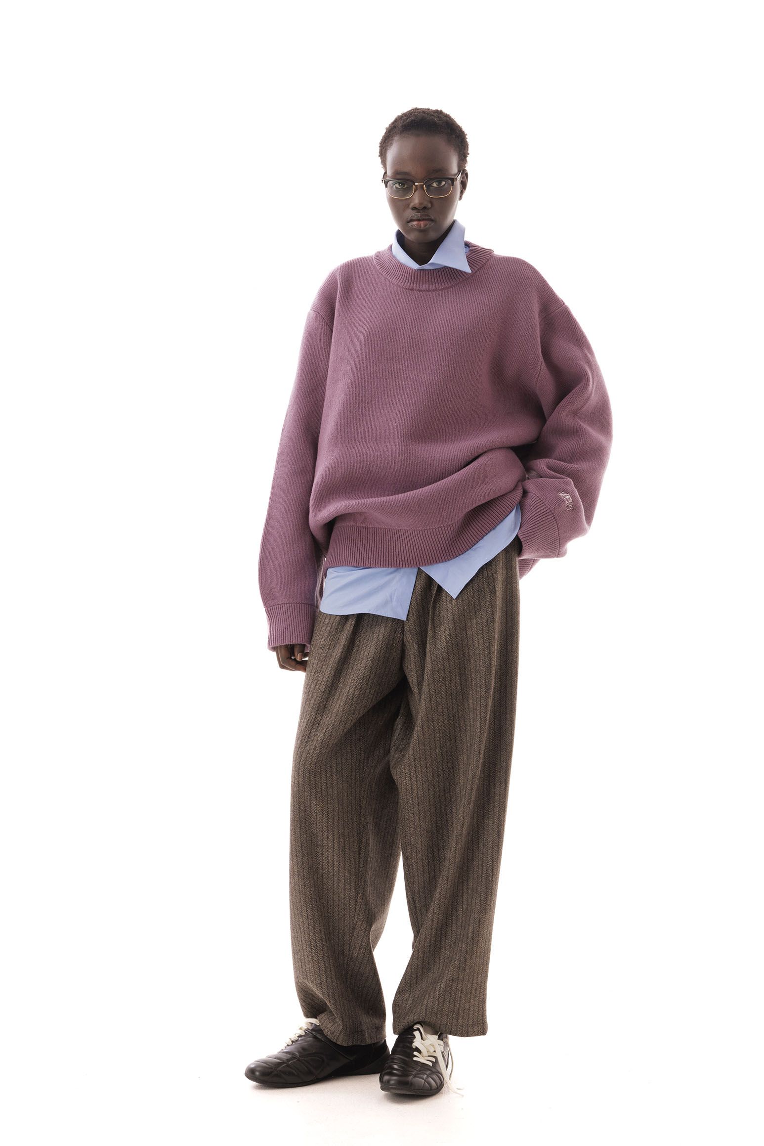 LC23 | Round Collar Sweater Magenta